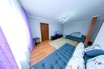Фотографии Апартаменты Apartment on Kaisenova 123 street г. Усть-Каменогорск (Казахстан) №4 Фото Апартаменты Apartment on Kaisenova 123 street г. Усть-Каменогорск 4