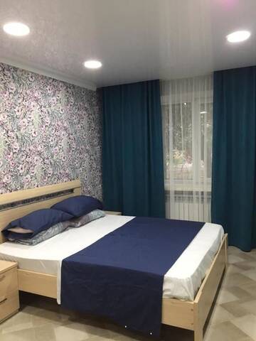 Фото номера Апартаменты с 2 спальнями Апартаменты 3 х.ком.квартира в центре на стрелке г. Усть-Каменогорск 57