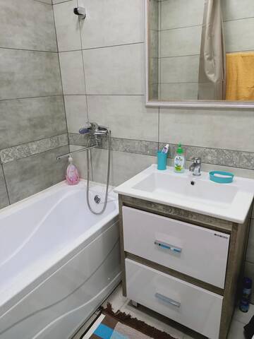 Фото номера Апартаменты Апартаменты APARTMENT on POBEDY 5 Avenue г. Усть-Каменогорск 8