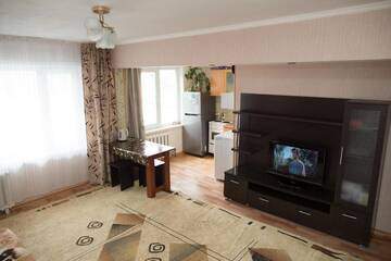 Фото номера Апартаменты с 2 спальнями Апартаменты 3-room apartment on Gagarin Boulevard г. Усть-Каменогорск 3