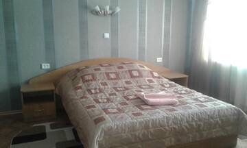 Фото номера Люкс с 1 спальней Отель Tourist Hotel г. Усть-Каменогорск 6