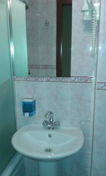 Фото номера Стандартный одноместный номер Отель Ainaline Hotel г. Усть-Каменогорск 7